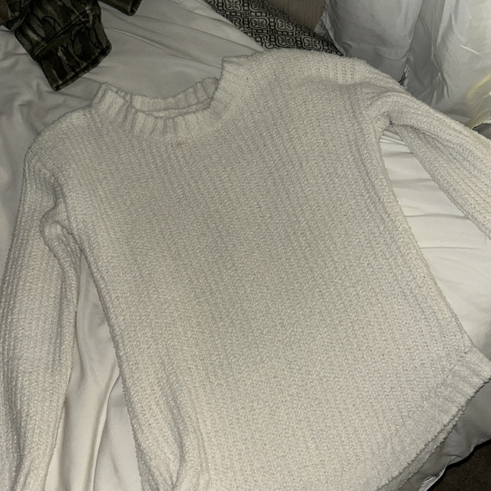 White sweater - Picture 2 of 2